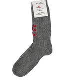 Calzini PERLA con ricamo a mano ROSSO AMORE "Arriverai ovunque, passo dopo passo"