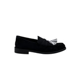 AUDREY mocassino in cavallino nero con nappine bianche