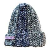 BERRETTO fluffy azzurro, blu, grigio, salvia, olio…